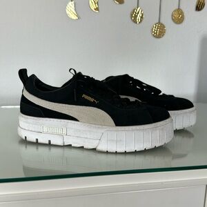 Platform Puma Shoes 🖤